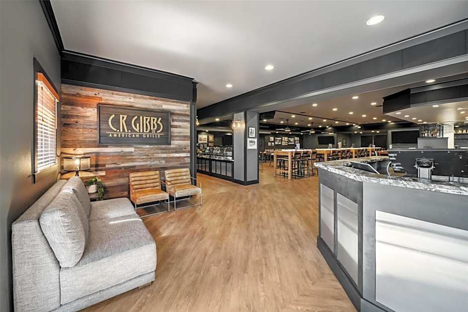 Best Western Plus Hilltop Inn