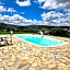 Chalés Vila Carrancas - Ao lado do centro com piscina, cozinha completa e muita tranquilidade