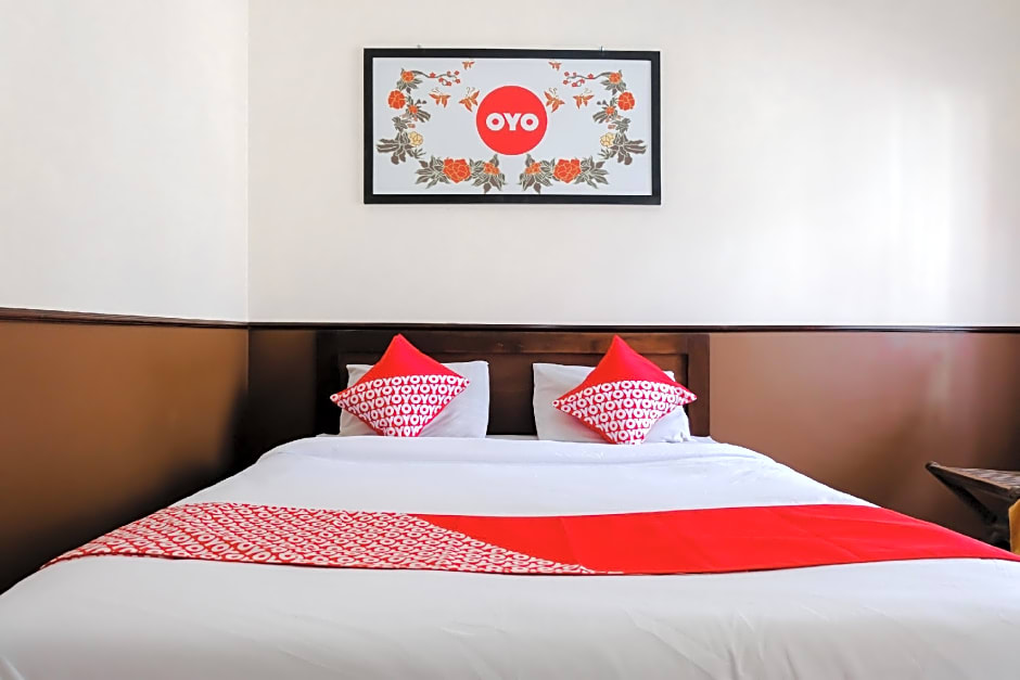 OYO 1028 Garuda Residence