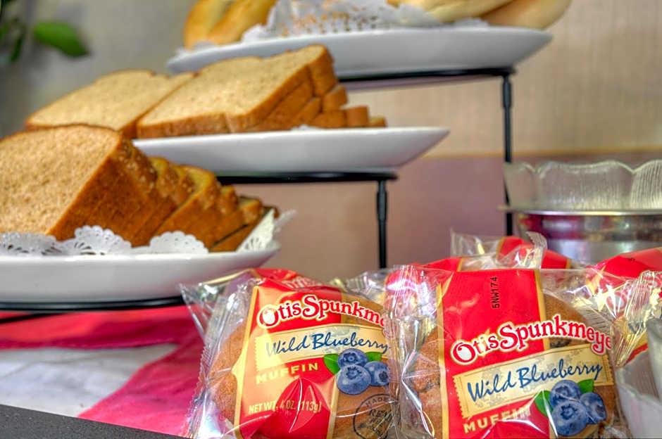 Days Inn by Wyndham Mountain View