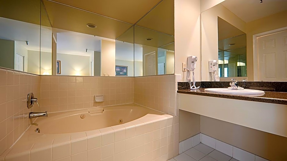 Best Western Plus Inn Scotts Valley