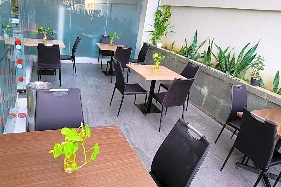 Brothers Inn Solo Baru