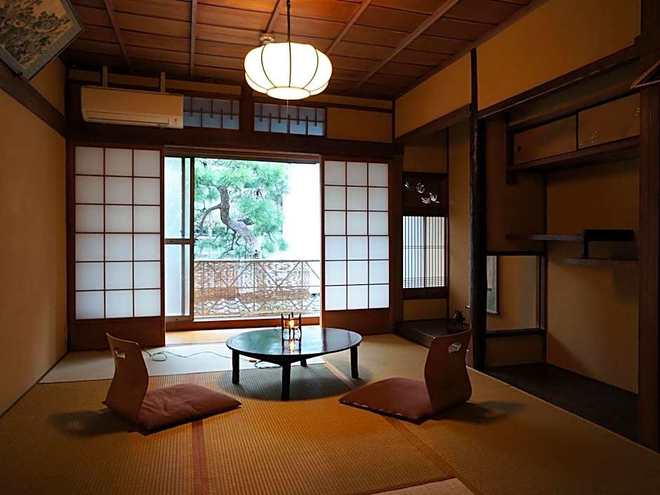 Guesthouse Itoya Kyoto