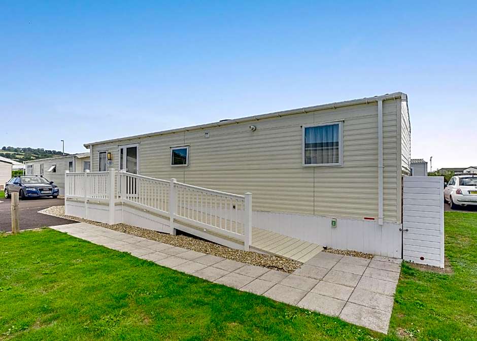 Riverside Holiday Village