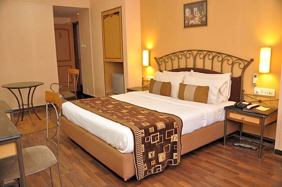 Hotel Gurukripa Daman