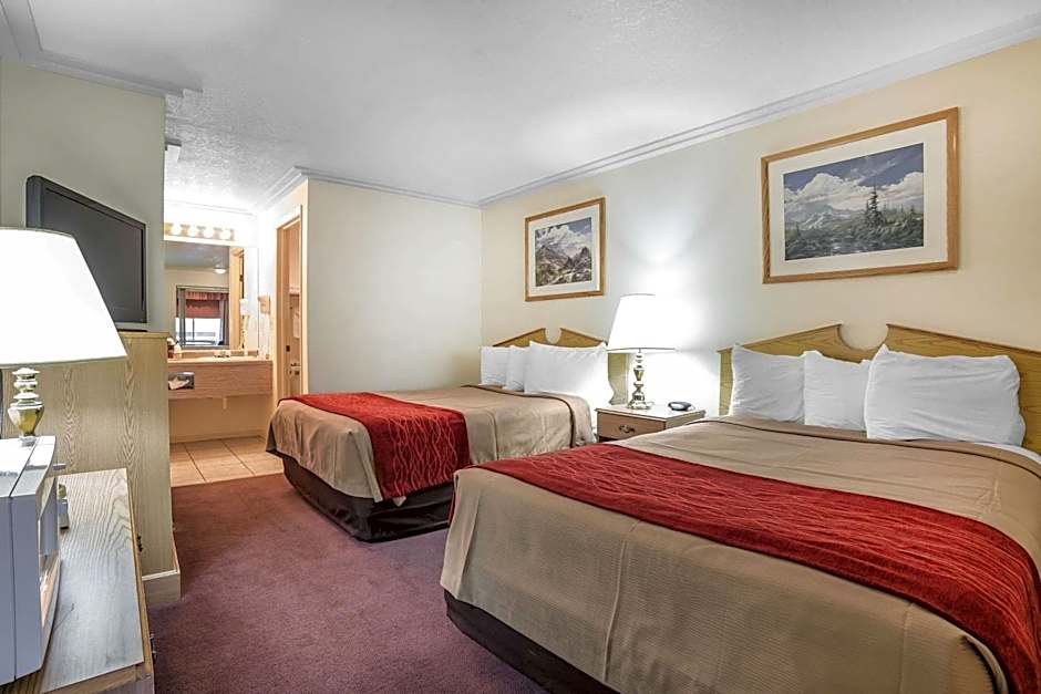 Rodeway Inn Pronghorn Lodge