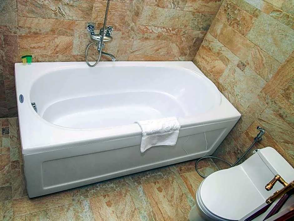Diamond Hotel