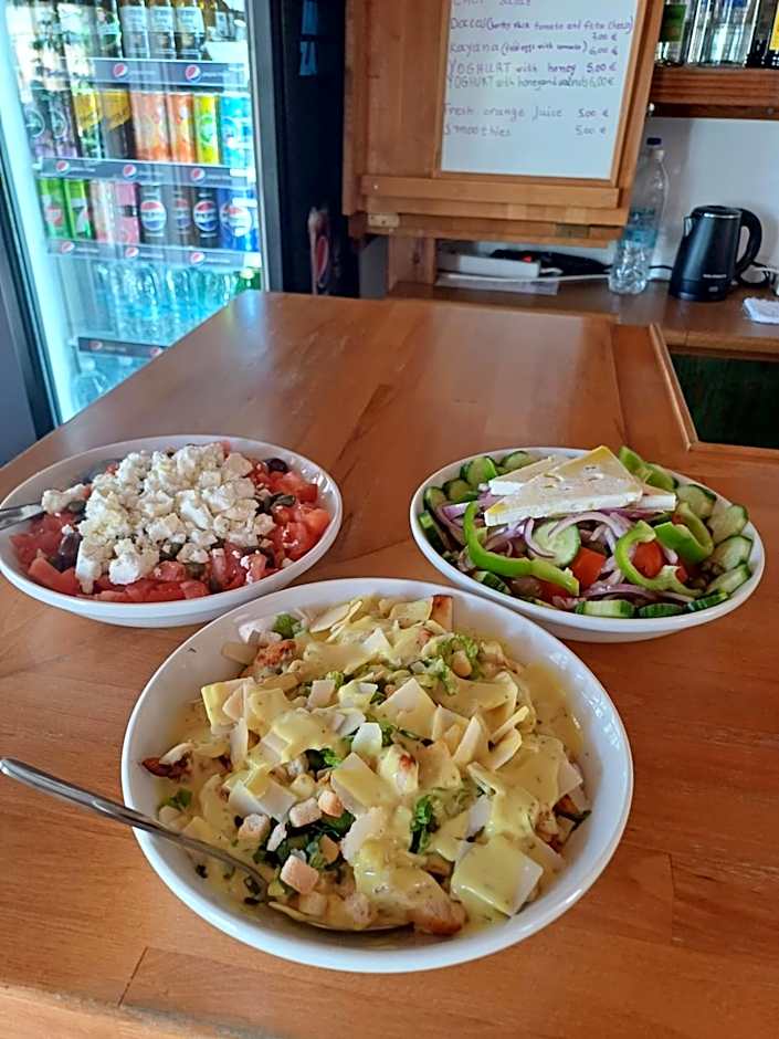 Siroco's Rooms And Studios