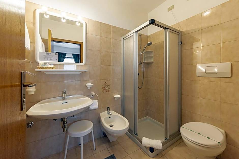 Kyrr Smart Mountain Retreat