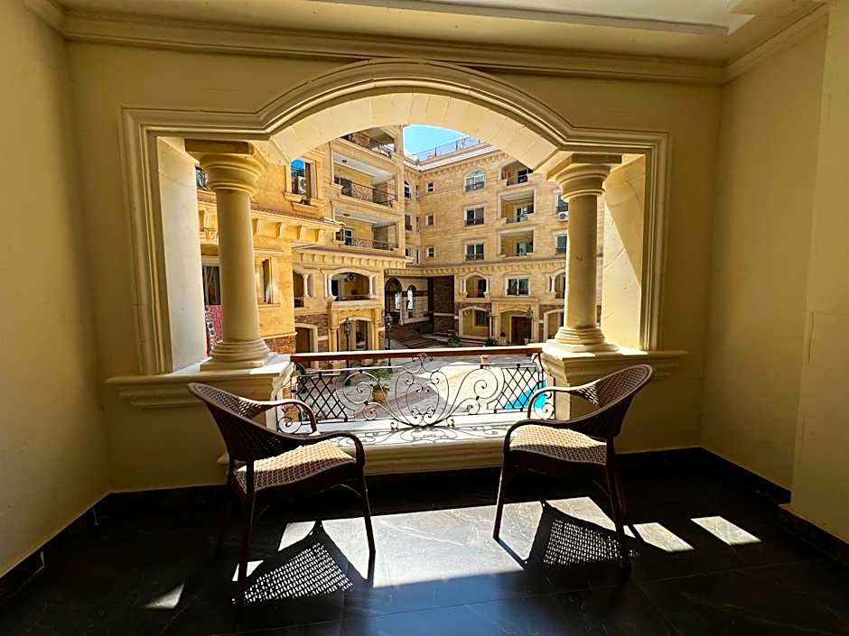 Onyx Pyramids Boutique Hotel