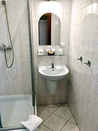 Twin Room with Lake View