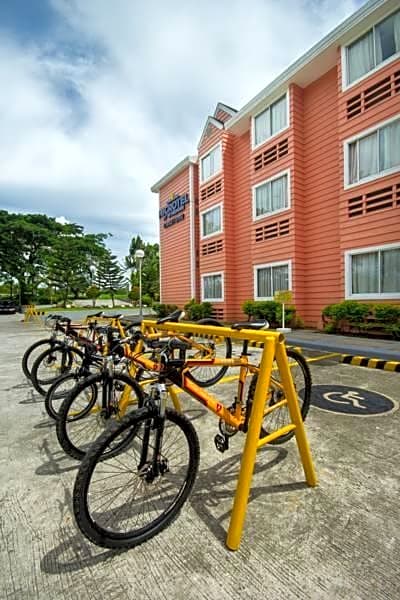 Microtel By Wyndham Eagle Ridge - Cavite