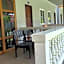 Lanta Bee Garden Bungalows