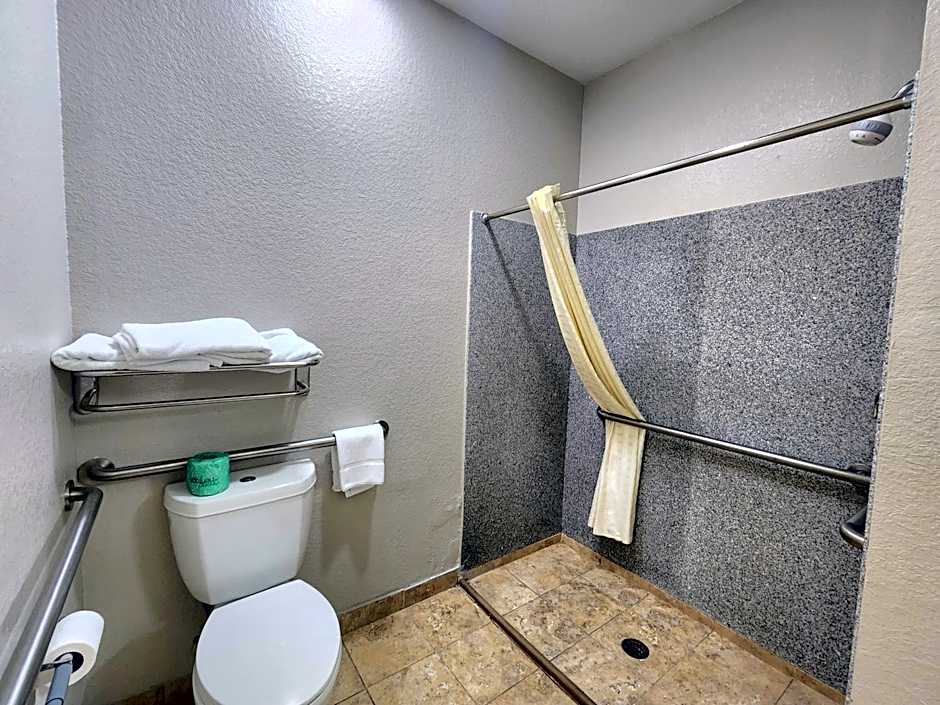 Days Inn by Wyndham Kenedy/Karnes City