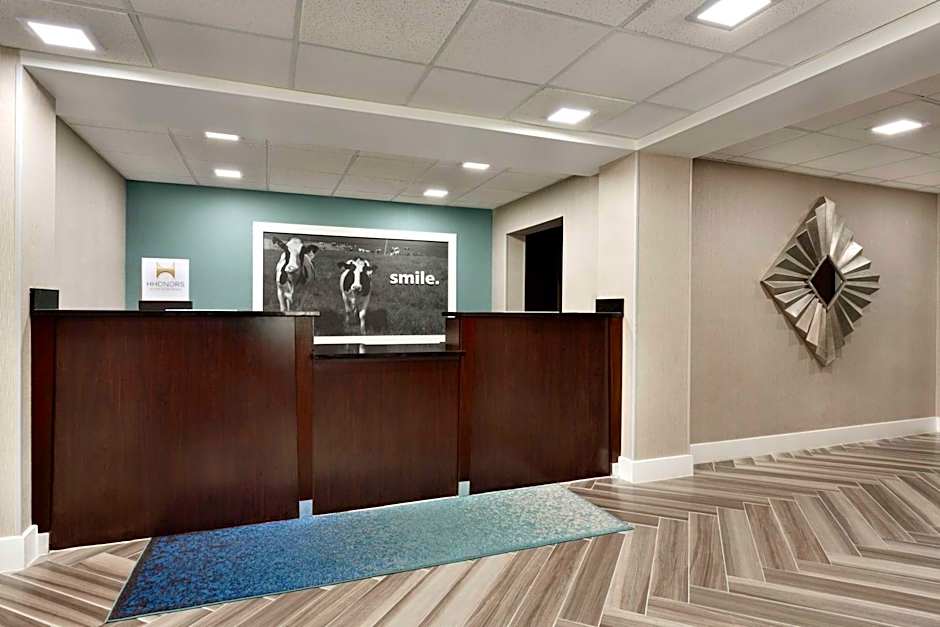 Hampton Inn By Hilton Waycross