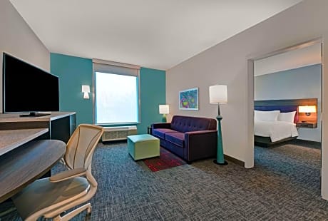 One-Bedroom King Suite - Non-Smoking