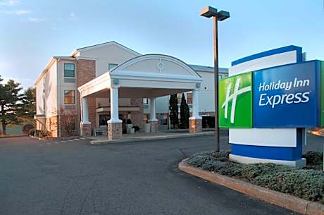 Holiday Inn Express Vernon-Manchester By IHG