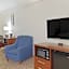 Comfort Inn & Suites Wichita Northeast
