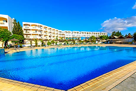 Sovereign Beach Hotel