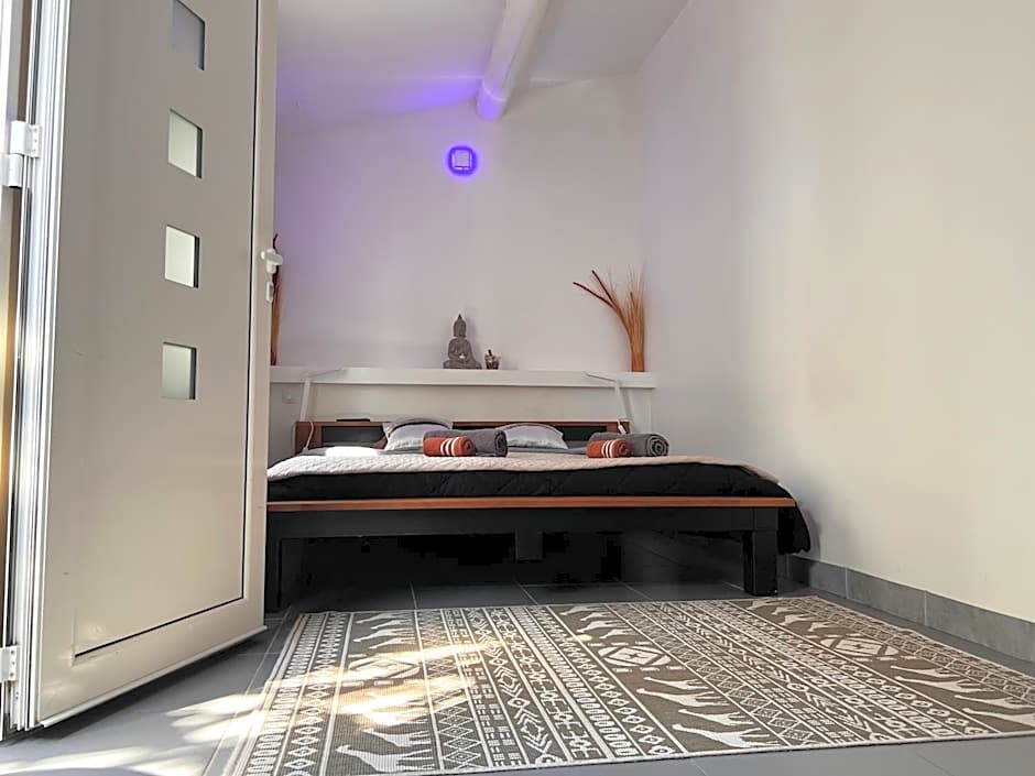 Mas La Farelle Chambre d'hote,Fitness & Salle de jeux Gratuite & SPA en supplément