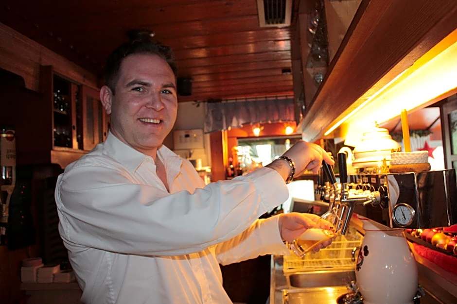 Hotel - Restaurant Hirschen - Werneths Landgasthof beim Europa- Park Rust