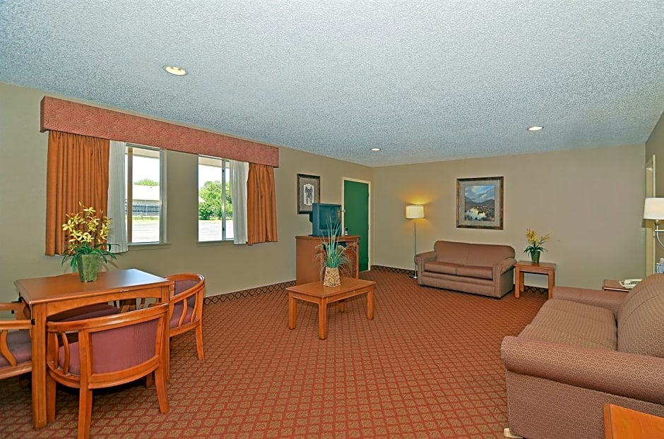 Photo 1 of 1 of 1 King Bed Suite, Nonsmoking