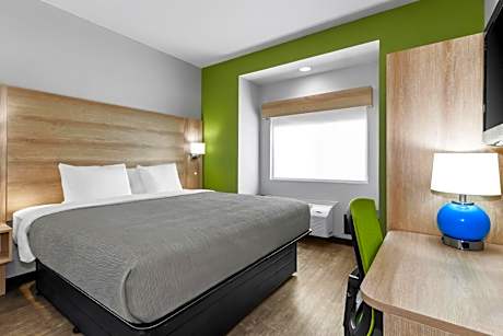 King Room with Mobility and Hearing Access - Non-Smoking