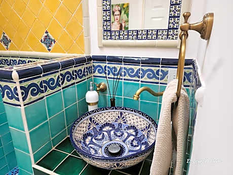 Casa Blanca Boutique & Organic