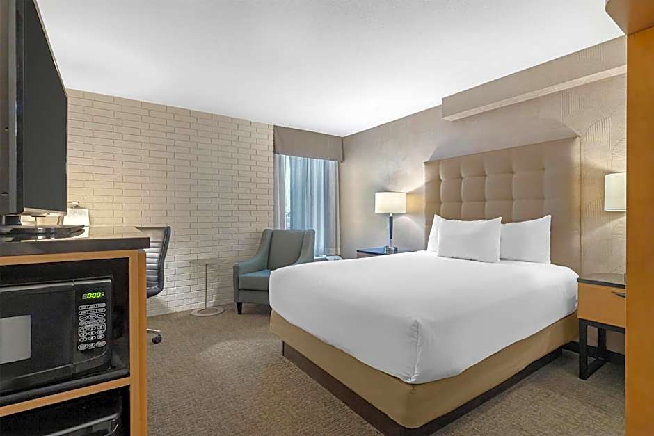 Drury Inn & Suites Joplin