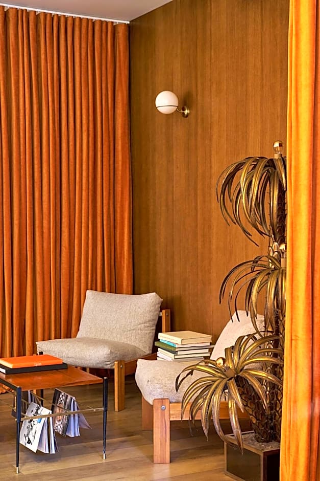 Latroupe Hotel Jardin Secret