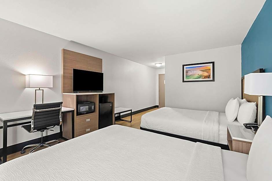 Baymont by Wyndham Batavia - Darien Lake