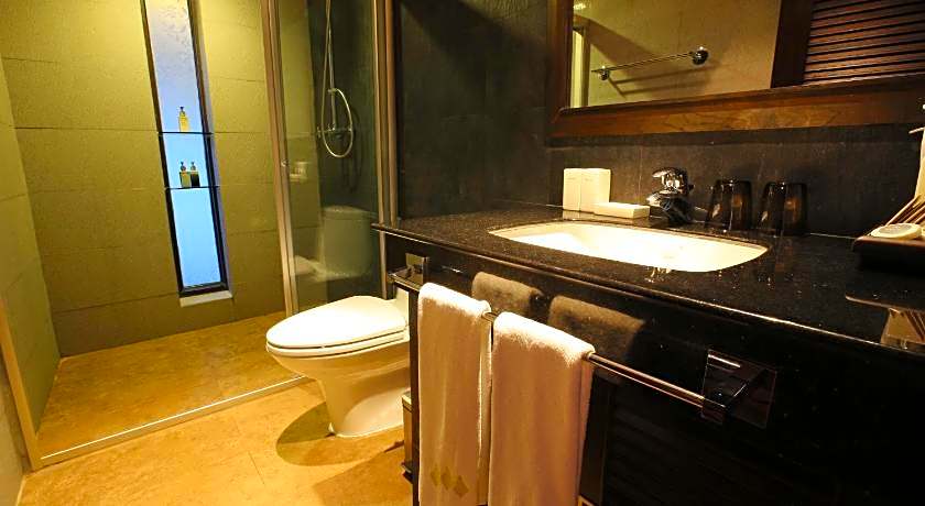 Niramaya Villa & Wellness Resort