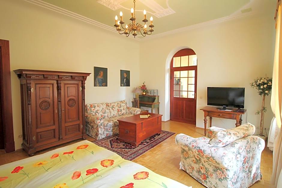 Hotel-Appartement-Villa Ulenburg