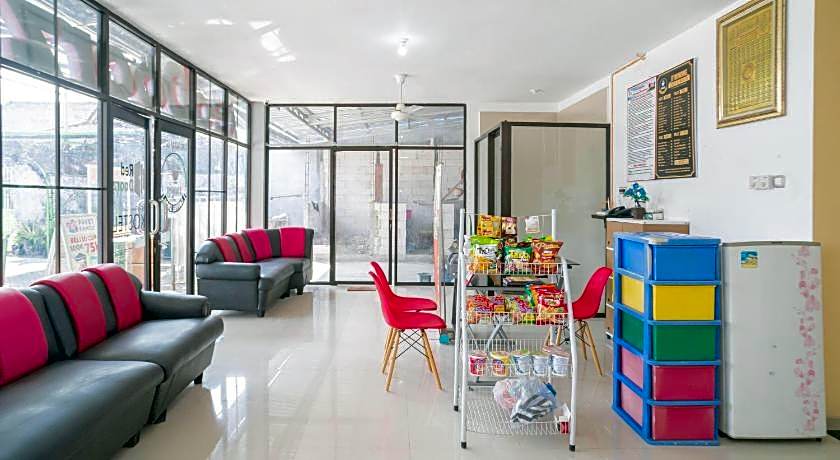 RedDoorz Syariah @ Winong Nganjuk