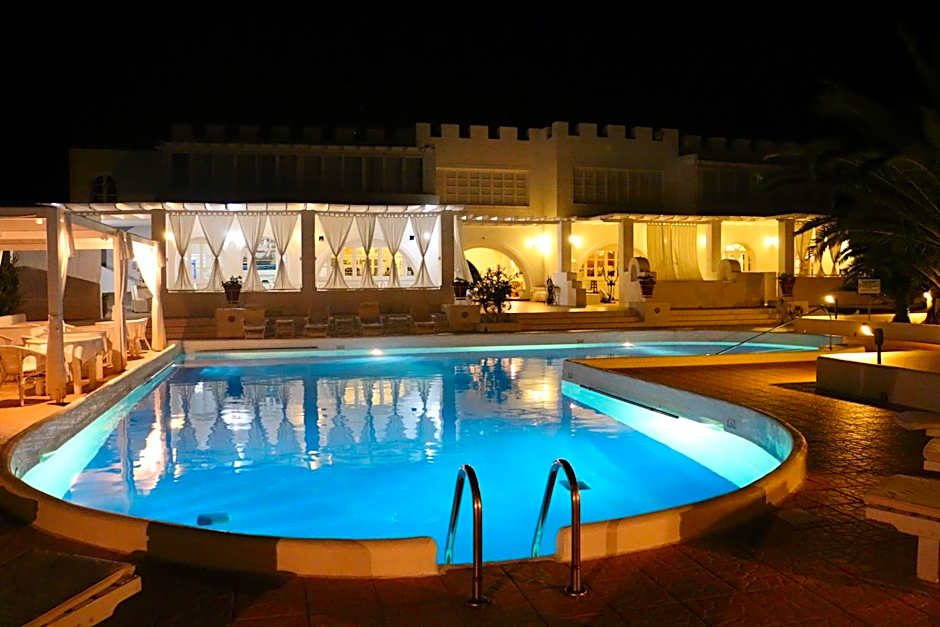 Porto Scoutari Romantic Hotel