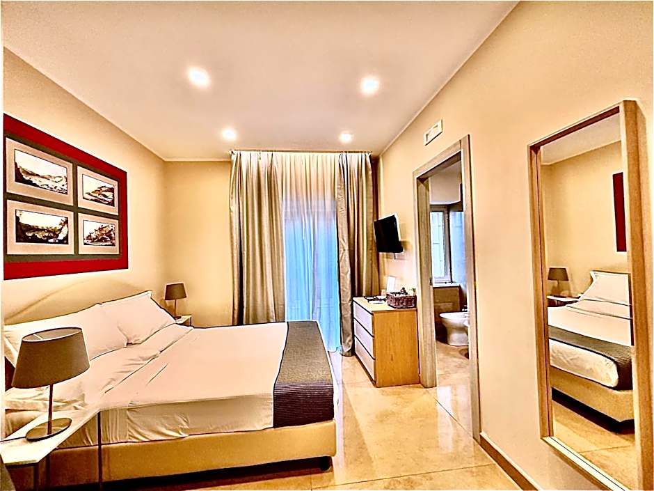 MDC LUXURY ROOMS NAPLES