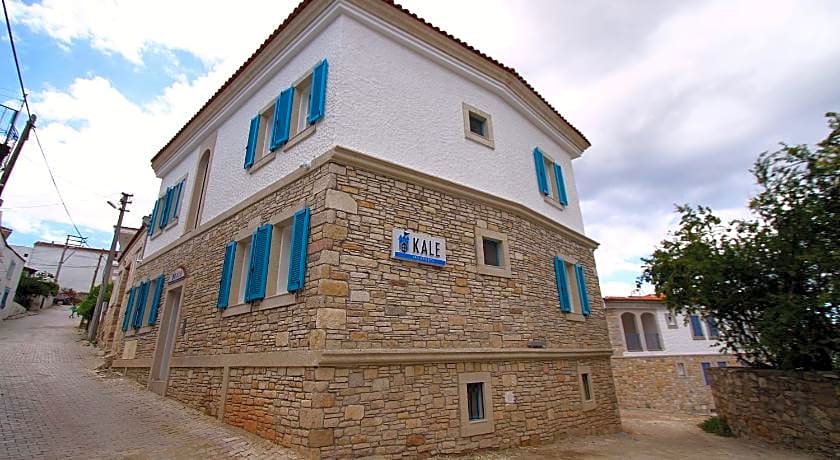 Çeşme Kale Taş Apart