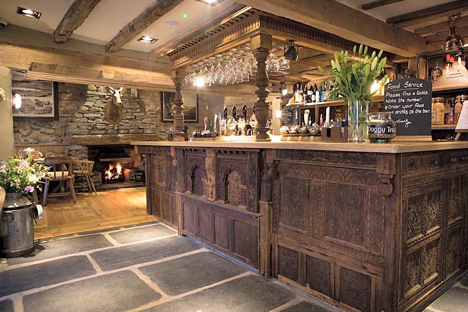 The Queen's Head Hotel