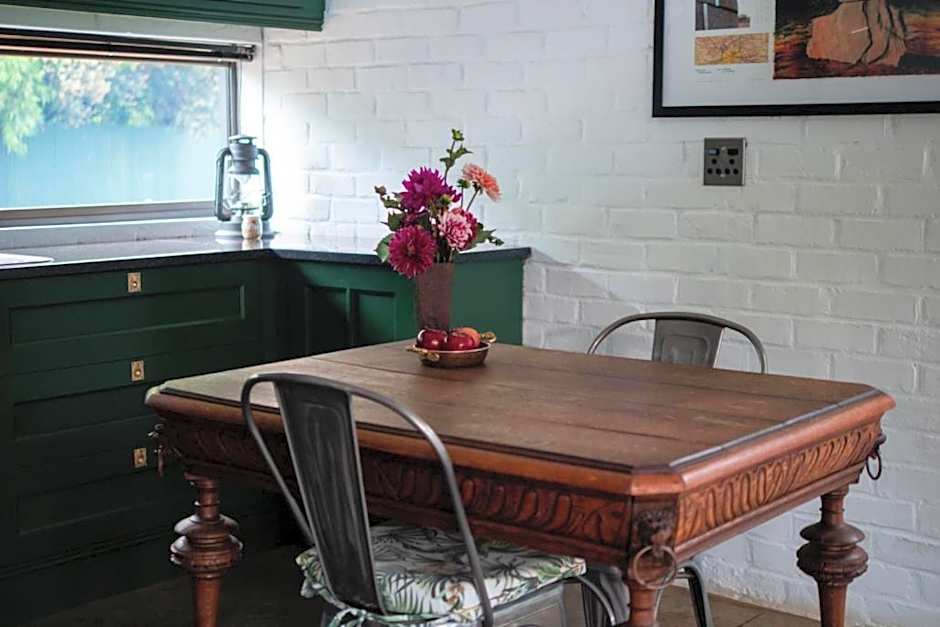 Liedjiesbos Urban Olive Farm