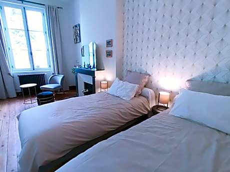 Double or Twin Room with Bathroom