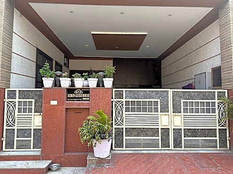 Rebon Guest House