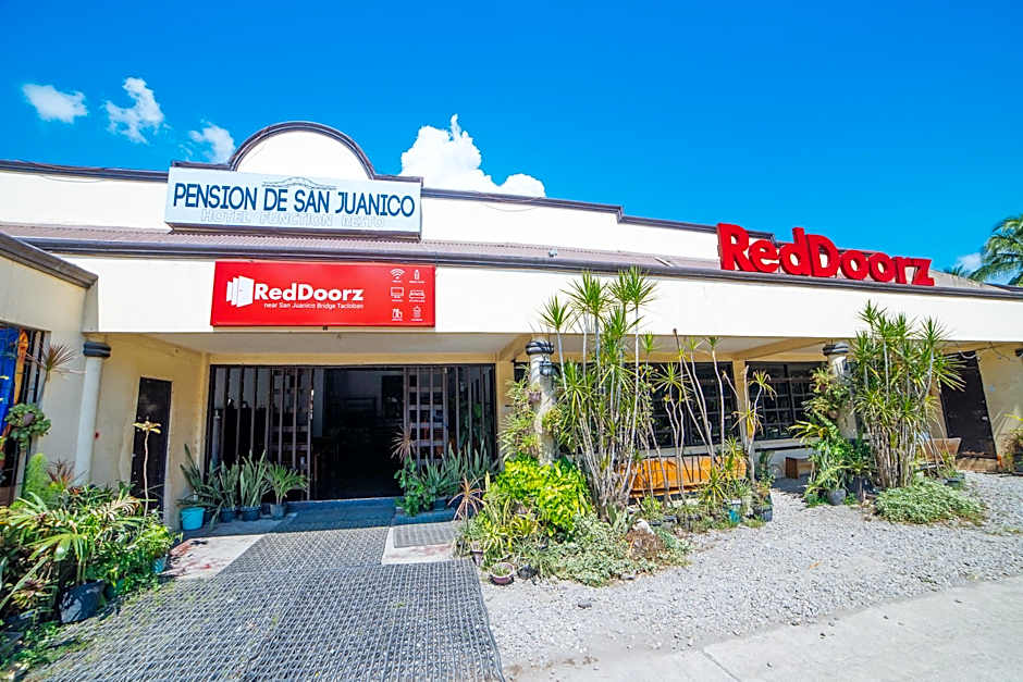 RedDoorz near San Juanico Bridge