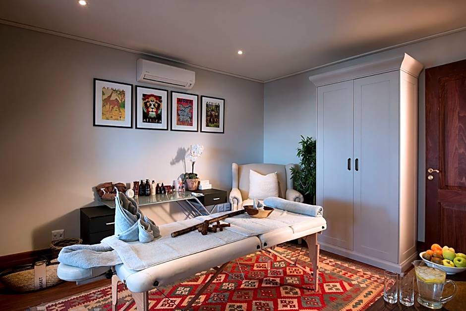 Kwandwe Private Game Reserve - Fort House