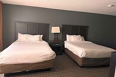 2 Queen Beds Efficiency Suite Non-Smoking