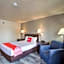 OYO Woodland Hotel and Suites