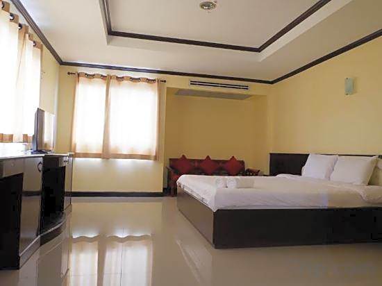 Auychai Grand Hotel