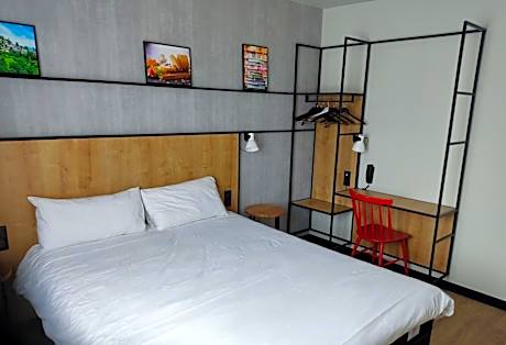 Room for 1 or 2 people