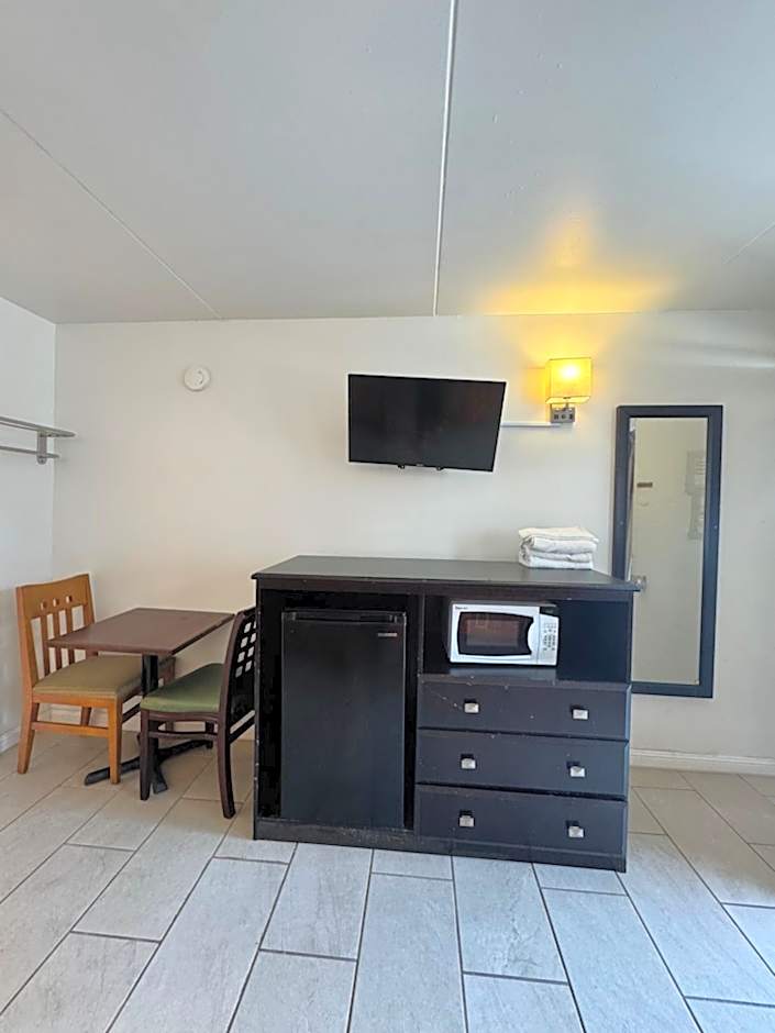 Skyview Manor Motel