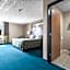 Burgundy Inn & Suites