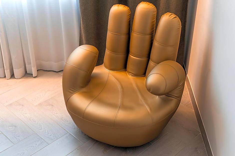 goldfinger + suites